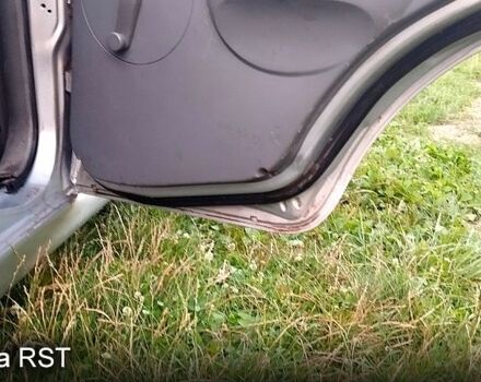 Серый Шевроле Авео, объемом двигателя 1.5 л и пробегом 200 тыс. км за 2000 $, фото 6 на Automoto.ua