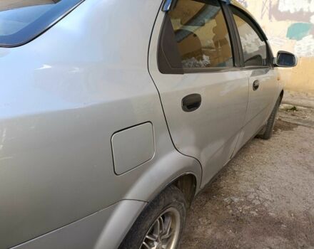 Серый Шевроле Авео, объемом двигателя 1.5 л и пробегом 300 тыс. км за 1910 $, фото 4 на Automoto.ua