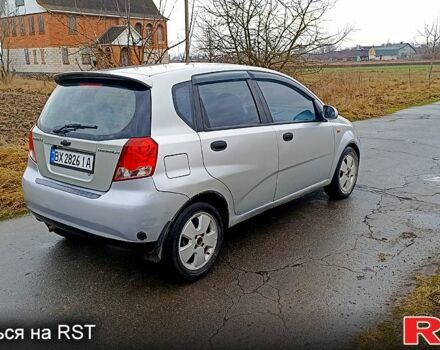 Серый Шевроле Авео, объемом двигателя 1.5 л и пробегом 262 тыс. км за 2050 $, фото 2 на Automoto.ua