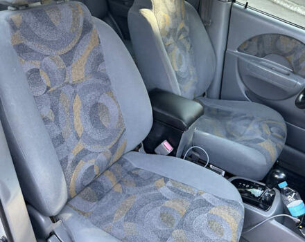Серый Шевроле Авео, объемом двигателя 1.5 л и пробегом 235 тыс. км за 4100 $, фото 17 на Automoto.ua
