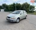 Серый Шевроле Авео, объемом двигателя 1.5 л и пробегом 208 тыс. км за 1800 $, фото 1 на Automoto.ua