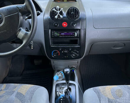 Серый Шевроле Авео, объемом двигателя 1.5 л и пробегом 235 тыс. км за 4100 $, фото 15 на Automoto.ua