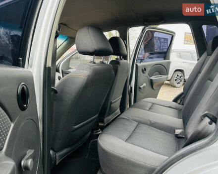 Сірий Шевроле Авео, об'ємом двигуна 1.5 л та пробігом 194 тис. км за 2900 $, фото 12 на Automoto.ua