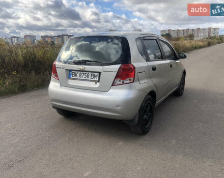 Серый Шевроле Авео, объемом двигателя 1.5 л и пробегом 174 тыс. км за 1950 $, фото 2 на Automoto.ua