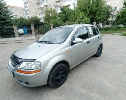 Серый Шевроле Авео, объемом двигателя 1.6 л и пробегом 174 тыс. км за 2900 $, фото 1 на Automoto.ua
