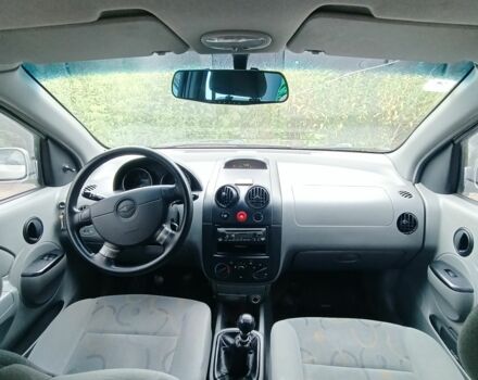 Сірий Шевроле Авео, об'ємом двигуна 1.5 л та пробігом 173 тис. км за 2400 $, фото 8 на Automoto.ua