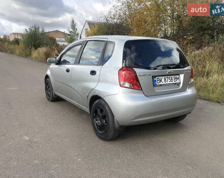 Серый Шевроле Авео, объемом двигателя 1.5 л и пробегом 174 тыс. км за 1950 $, фото 3 на Automoto.ua