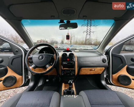 Сірий Шевроле Авео, об'ємом двигуна 1.5 л та пробігом 194 тис. км за 2900 $, фото 13 на Automoto.ua