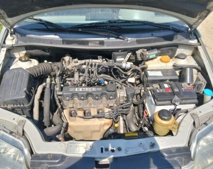 Серый Шевроле Авео, объемом двигателя 1.5 л и пробегом 240 тыс. км за 3100 $, фото 18 на Automoto.ua