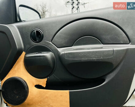 Сірий Шевроле Авео, об'ємом двигуна 1.5 л та пробігом 194 тис. км за 2900 $, фото 20 на Automoto.ua