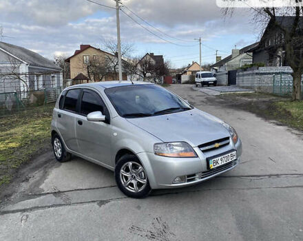 Сірий Шевроле Авео, об'ємом двигуна 1.5 л та пробігом 160 тис. км за 3750 $, фото 1 на Automoto.ua