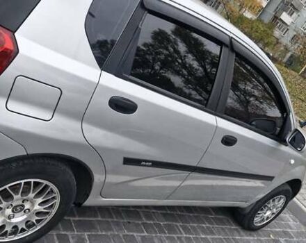 Серый Шевроле Авео, объемом двигателя 1.5 л и пробегом 280 тыс. км за 3700 $, фото 5 на Automoto.ua