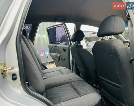 Сірий Шевроле Авео, об'ємом двигуна 1.5 л та пробігом 194 тис. км за 2900 $, фото 16 на Automoto.ua