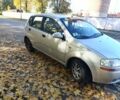 Серый Шевроле Авео, объемом двигателя 1.5 л и пробегом 170 тыс. км за 2000 $, фото 2 на Automoto.ua