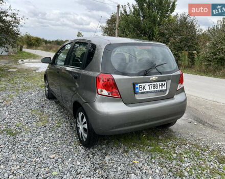 Серый Шевроле Авео, объемом двигателя 1.5 л и пробегом 225 тыс. км за 2850 $, фото 5 на Automoto.ua