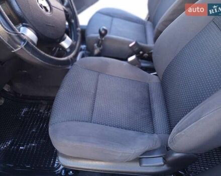 Сірий Шевроле Авео, об'ємом двигуна 1.5 л та пробігом 140 тис. км за 3200 $, фото 7 на Automoto.ua