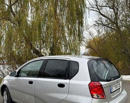 Серый Шевроле Авео, объемом двигателя 1.5 л и пробегом 236 тыс. км за 3200 $, фото 2 на Automoto.ua