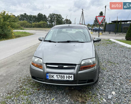 Серый Шевроле Авео, объемом двигателя 1.5 л и пробегом 225 тыс. км за 2850 $, фото 8 на Automoto.ua