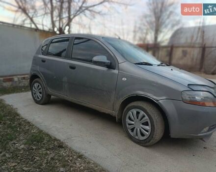 Серый Шевроле Авео, объемом двигателя 1.5 л и пробегом 305 тыс. км за 1750 $, фото 1 на Automoto.ua