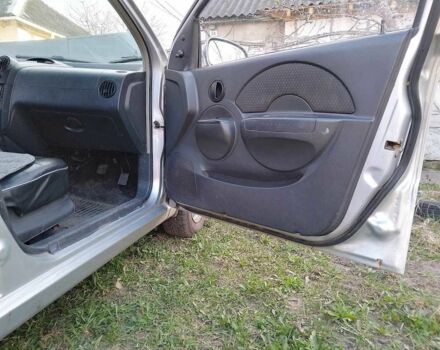 Сірий Шевроле Авео, об'ємом двигуна 1.5 л та пробігом 356 тис. км за 2381 $, фото 5 на Automoto.ua