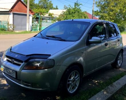 Серый Шевроле Авео, объемом двигателя 1.5 л и пробегом 250 тыс. км за 2650 $, фото 3 на Automoto.ua