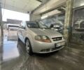 Серый Шевроле Авео, объемом двигателя 1.5 л и пробегом 300 тыс. км за 2500 $, фото 1 на Automoto.ua