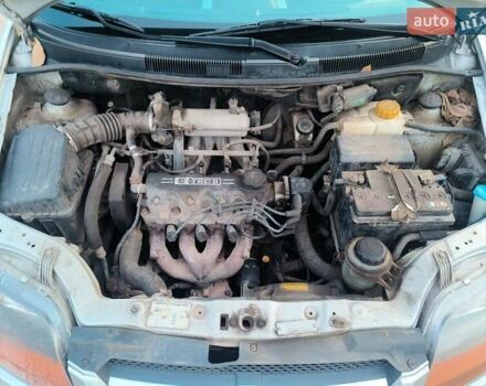 Серый Шевроле Авео, объемом двигателя 1.5 л и пробегом 204 тыс. км за 2700 $, фото 13 на Automoto.ua