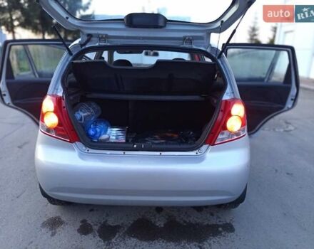 Сірий Шевроле Авео, об'ємом двигуна 1.5 л та пробігом 140 тис. км за 3200 $, фото 17 на Automoto.ua