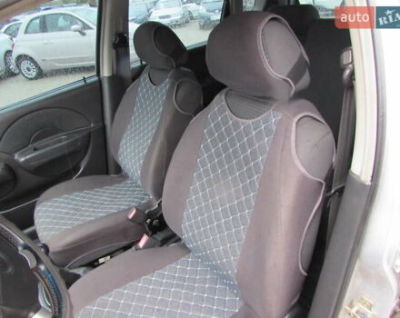 Серый Шевроле Авео, объемом двигателя 1.5 л и пробегом 229 тыс. км за 2900 $, фото 6 на Automoto.ua
