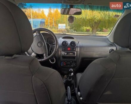 Серый Шевроле Авео, объемом двигателя 1.5 л и пробегом 232 тыс. км за 2450 $, фото 5 на Automoto.ua