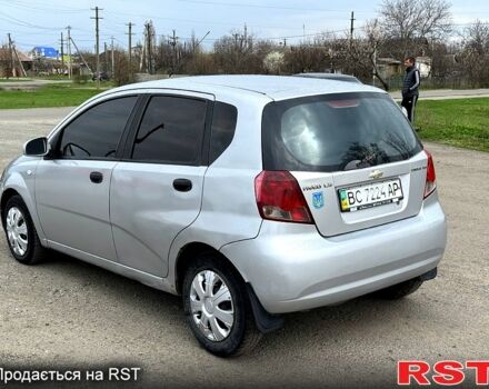 Серый Шевроле Авео, объемом двигателя 15 л и пробегом 200 тыс. км за 1700 $, фото 2 на Automoto.ua