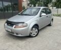 Серый Шевроле Авео, объемом двигателя 1.5 л и пробегом 168 тыс. км за 3500 $, фото 1 на Automoto.ua