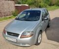 Серый Шевроле Авео, объемом двигателя 1.5 л и пробегом 213 тыс. км за 3200 $, фото 1 на Automoto.ua