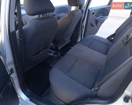 Сірий Шевроле Авео, об'ємом двигуна 1.5 л та пробігом 140 тис. км за 3200 $, фото 21 на Automoto.ua