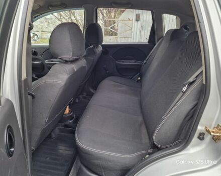 Серый Шевроле Авео, объемом двигателя 1.5 л и пробегом 1 тыс. км за 2400 $, фото 7 на Automoto.ua