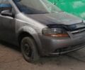 Серый Шевроле Авео, объемом двигателя 1.5 л и пробегом 300 тыс. км за 1200 $, фото 1 на Automoto.ua