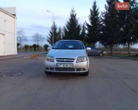 Сірий Шевроле Авео, об'ємом двигуна 1.5 л та пробігом 140 тис. км за 3200 $, фото 2 на Automoto.ua