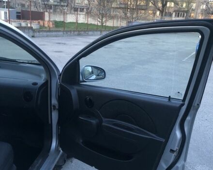 Сірий Шевроле Авео, об'ємом двигуна 0 л та пробігом 260 тис. км за 3100 $, фото 6 на Automoto.ua