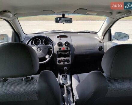 Серый Шевроле Авео, объемом двигателя 1.6 л и пробегом 155 тыс. км за 4100 $, фото 14 на Automoto.ua