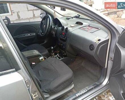 Сірий Шевроле Авео, об'ємом двигуна 1.5 л та пробігом 200 тис. км за 2700 $, фото 11 на Automoto.ua