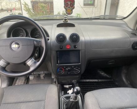 Серый Шевроле Авео, объемом двигателя 1.5 л и пробегом 190 тыс. км за 3200 $, фото 5 на Automoto.ua