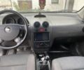 Серый Шевроле Авео, объемом двигателя 1.5 л и пробегом 198 тыс. км за 3900 $, фото 5 на Automoto.ua