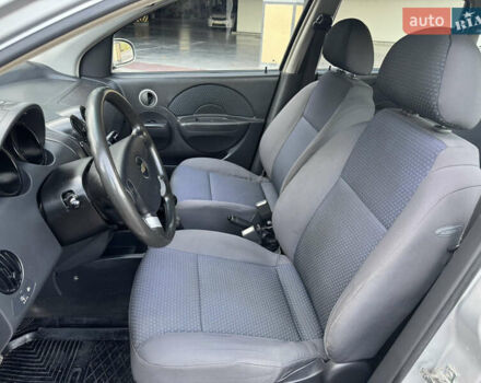 Серый Шевроле Авео, объемом двигателя 1.2 л и пробегом 220 тыс. км за 3450 $, фото 28 на Automoto.ua