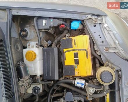 Сірий Шевроле Авео, об'ємом двигуна 1.5 л та пробігом 252 тис. км за 2999 $, фото 9 на Automoto.ua