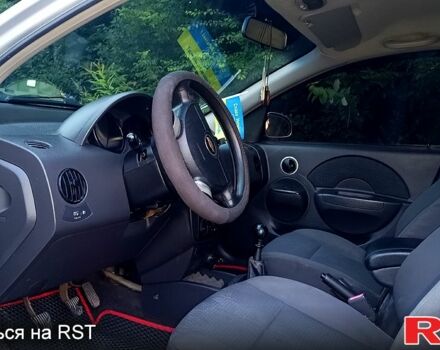 Сірий Шевроле Авео, об'ємом двигуна 1.5 л та пробігом 251 тис. км за 2900 $, фото 4 на Automoto.ua