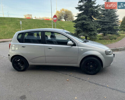 Серый Шевроле Авео, объемом двигателя 1.2 л и пробегом 220 тыс. км за 3450 $, фото 7 на Automoto.ua