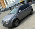 Серый Шевроле Авео, объемом двигателя 1.5 л и пробегом 195 тыс. км за 3350 $, фото 1 на Automoto.ua