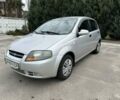 Серый Шевроле Авео, объемом двигателя 1.5 л и пробегом 190 тыс. км за 3200 $, фото 1 на Automoto.ua