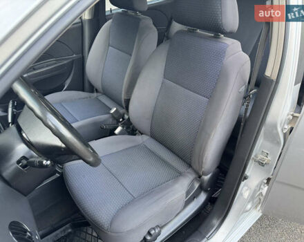 Серый Шевроле Авео, объемом двигателя 1.2 л и пробегом 220 тыс. км за 3450 $, фото 32 на Automoto.ua