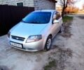 Серый Шевроле Авео, объемом двигателя 15 л и пробегом 280 тыс. км за 3200 $, фото 1 на Automoto.ua